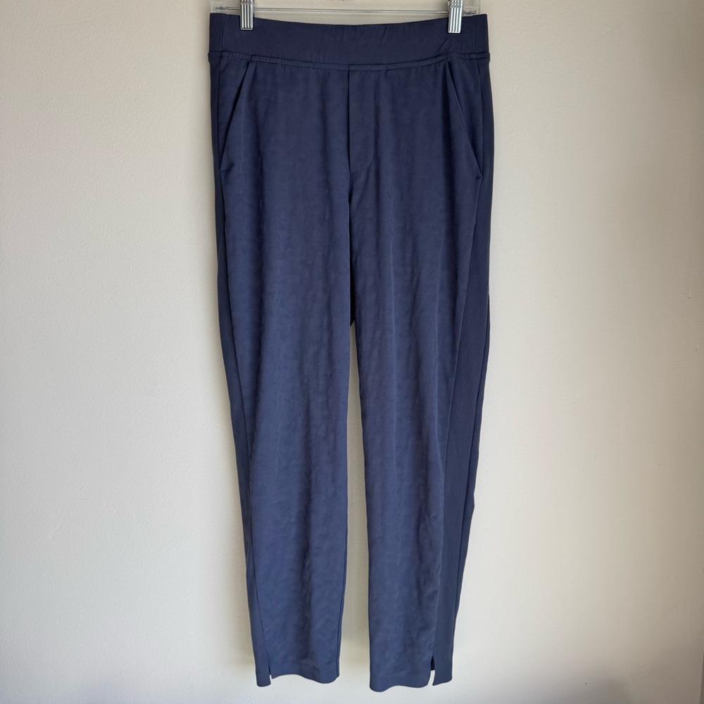 Athleta Woman’s Navy Brooklyn Textured Ankle Pants Size 6